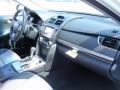 2014 Super White Toyota Camry SE  photo #18