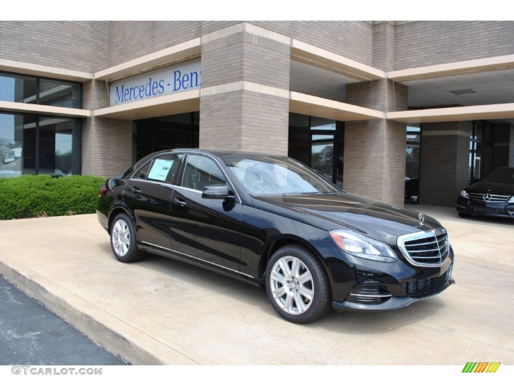 2014 E E250 BlueTEC 4Matic Sedan - Black / Black photo #1