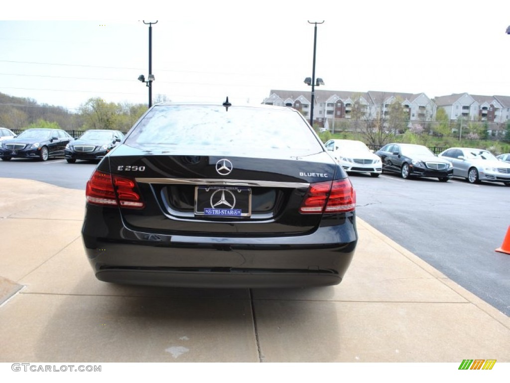 2014 E E250 BlueTEC 4Matic Sedan - Black / Black photo #3