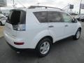 Diamond White Pearl - Outlander LS 4WD Photo No. 7