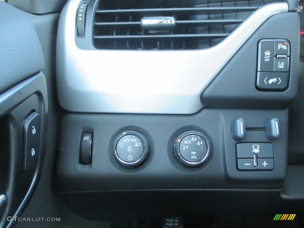 2015 GMC Yukon XL SLT 4WD Controls Photo #92830173