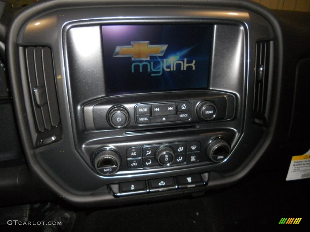 2015 Chevrolet Silverado 2500HD LT Double Cab 4x4 Controls Photo #92839013