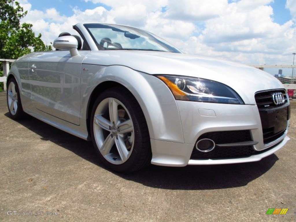 2015 TT 2.0T quattro Roadster - Ice Silver Metallic / Black photo #8