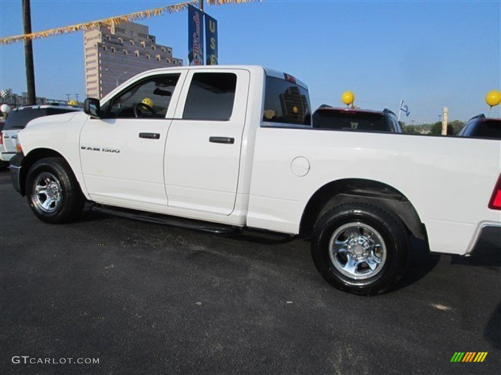 2011 Ram 1500 ST Quad Cab - Bright White / Dark Slate Gray/Medium Graystone photo #3