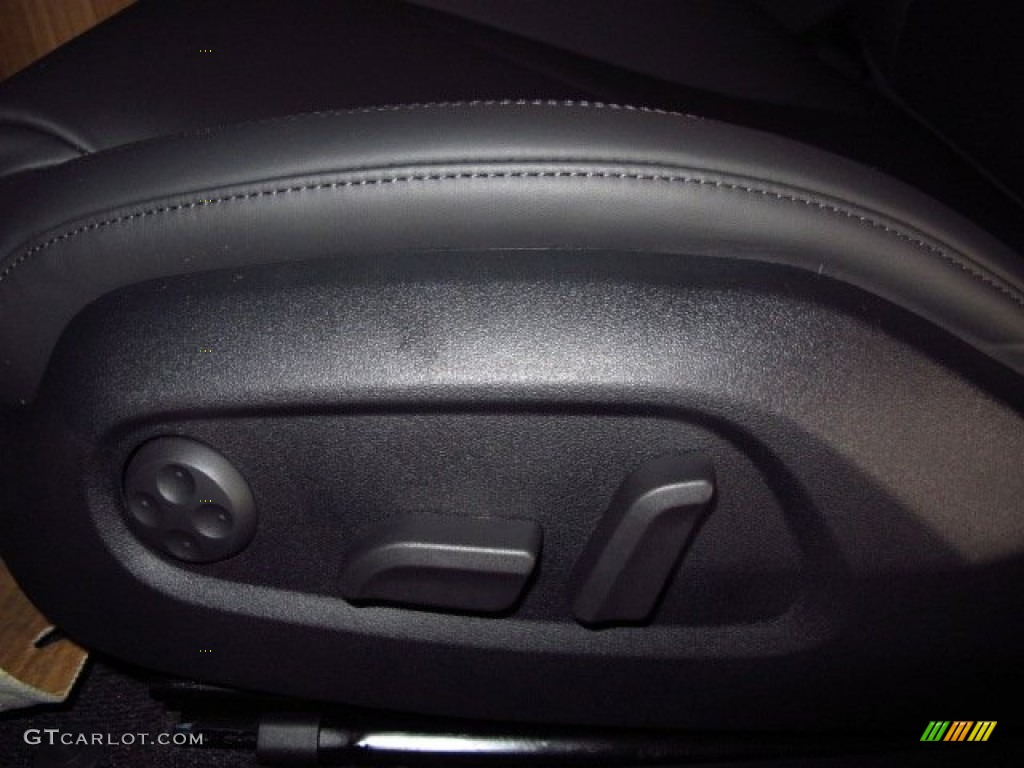 2015 TT 2.0T quattro Roadster - Ice Silver Metallic / Black photo #16