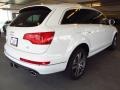 Carrara White - Q7 3.0 TDI quattro Photo No. 2