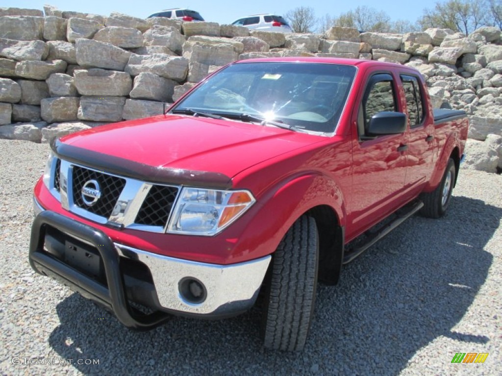 2007 Frontier SE Crew Cab 4x4 - Red Alert / Charcoal photo #2