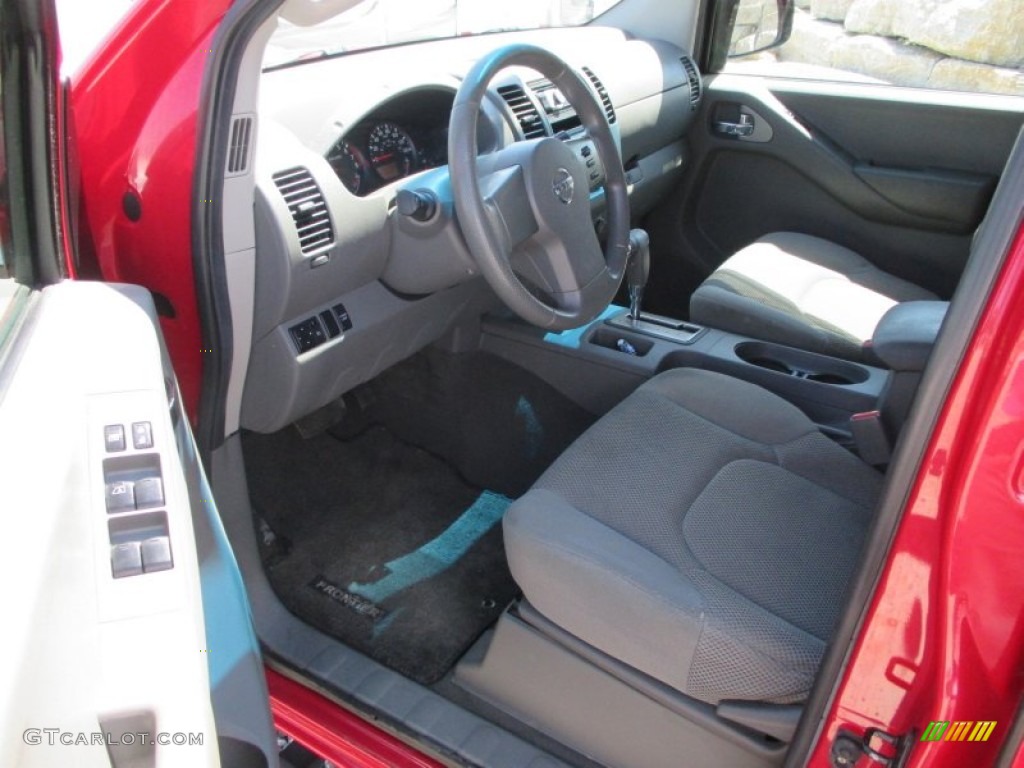 2007 Frontier SE Crew Cab 4x4 - Red Alert / Charcoal photo #5
