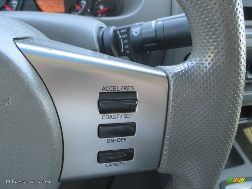 2007 Frontier SE Crew Cab 4x4 - Red Alert / Charcoal photo #11