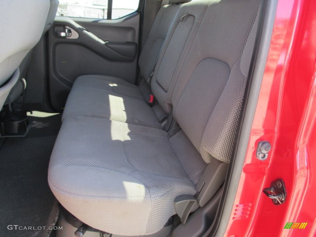 2007 Frontier SE Crew Cab 4x4 - Red Alert / Charcoal photo #17