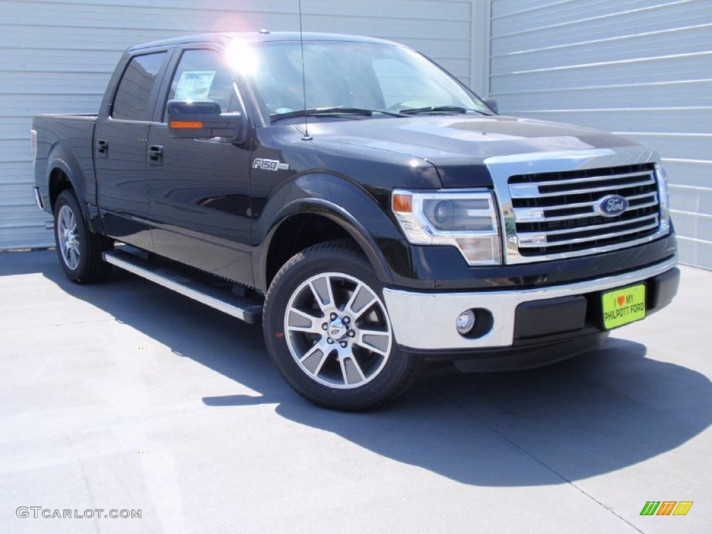 2014 F150 Lariat SuperCrew - Tuxedo Black / Black photo #2