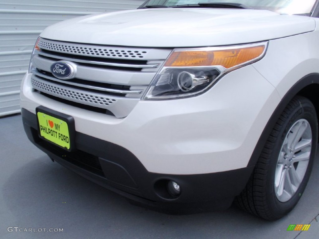 2014 Explorer XLT - White Platinum / Charcoal Black photo #11