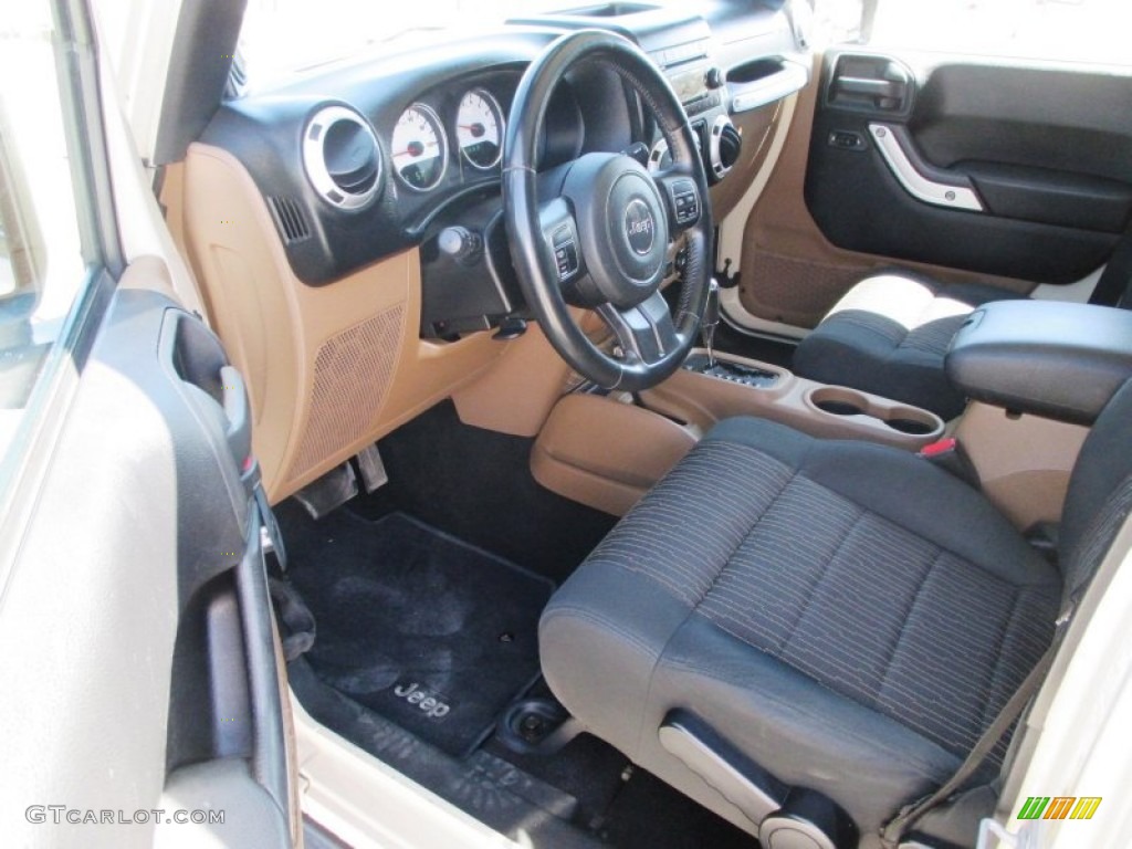 2011 Jeep Wrangler Unlimited Sahara 4x4 Interior Color