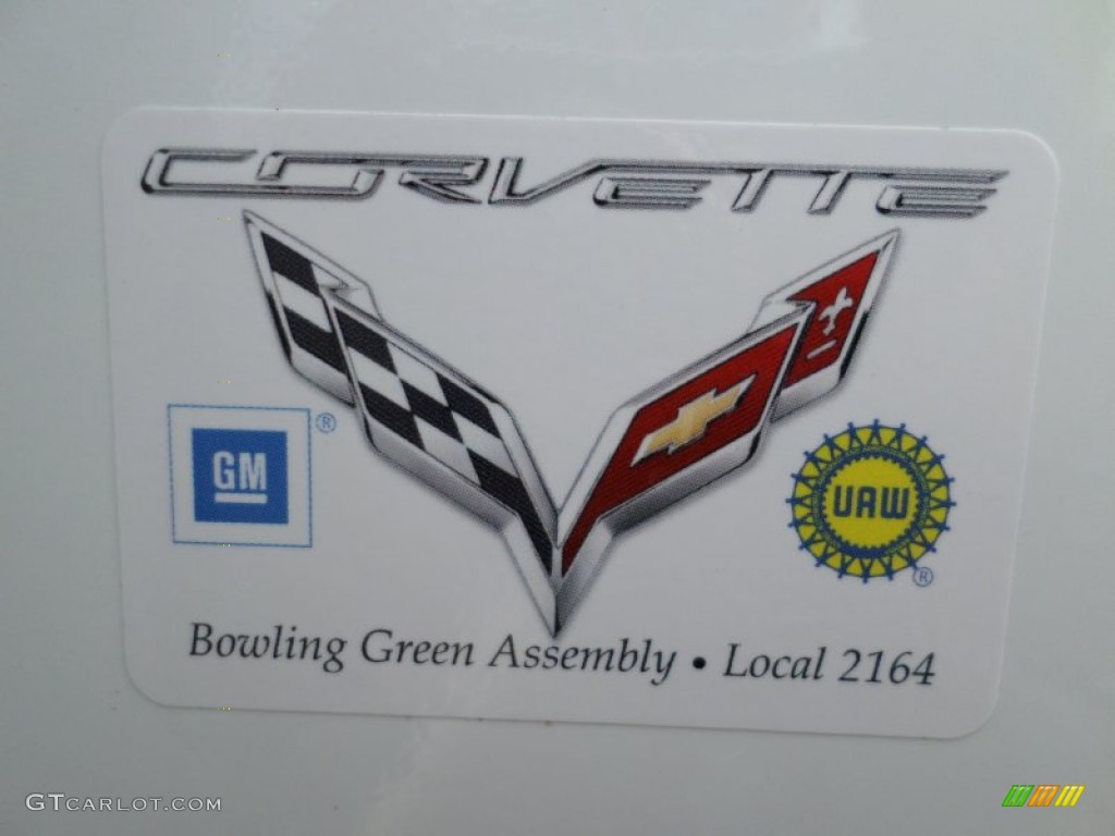 2014 Chevrolet Corvette Stingray Convertible Marks and Logos Photo #92852948