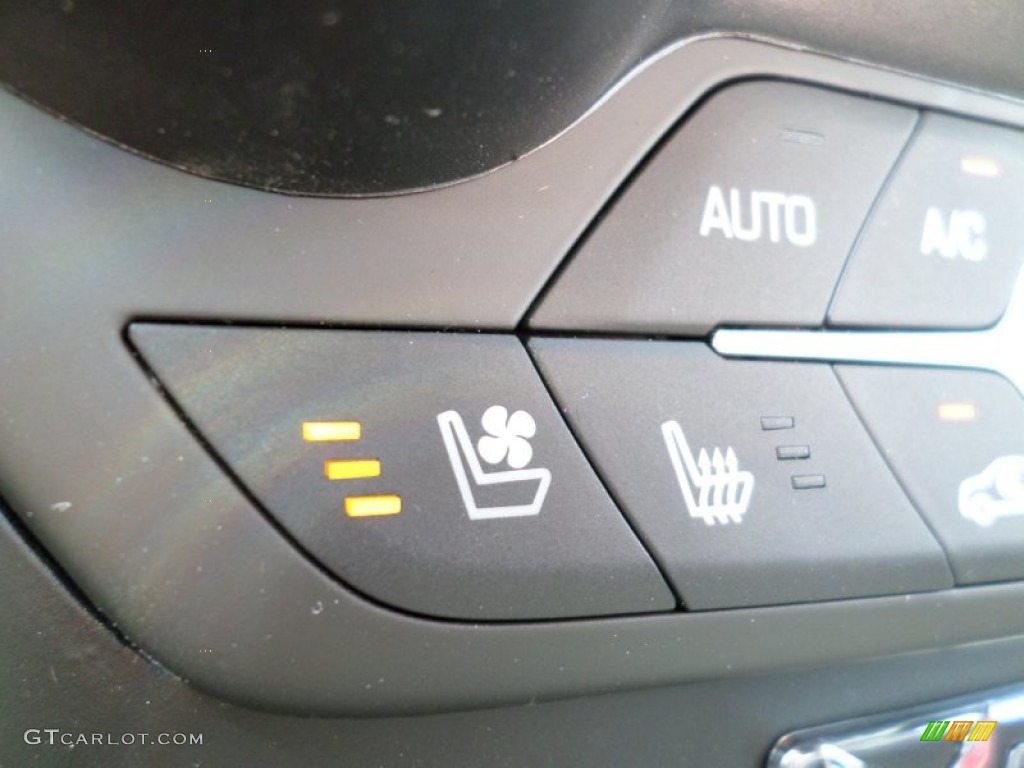 2014 Chevrolet Corvette Stingray Convertible Controls Photo #92853209