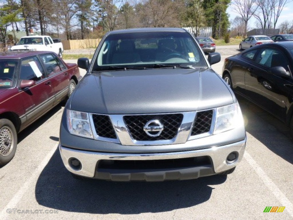 2006 Frontier SE Crew Cab 4x4 - Storm Gray / Steel photo #2