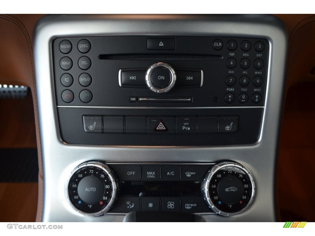 2011 Mercedes-Benz SLS AMG Controls Photo #92859245