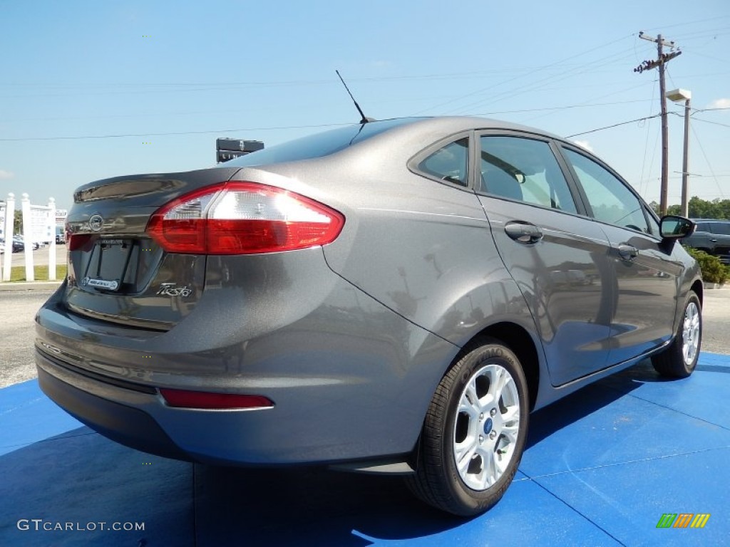 2014 Fiesta SE Sedan - Storm Gray / Charcoal Black photo #3