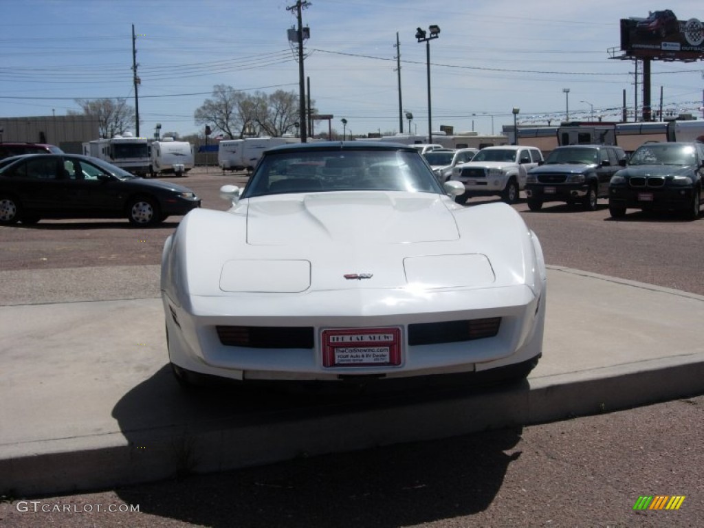 1982 Corvette Coupe - White / Camel photo #14