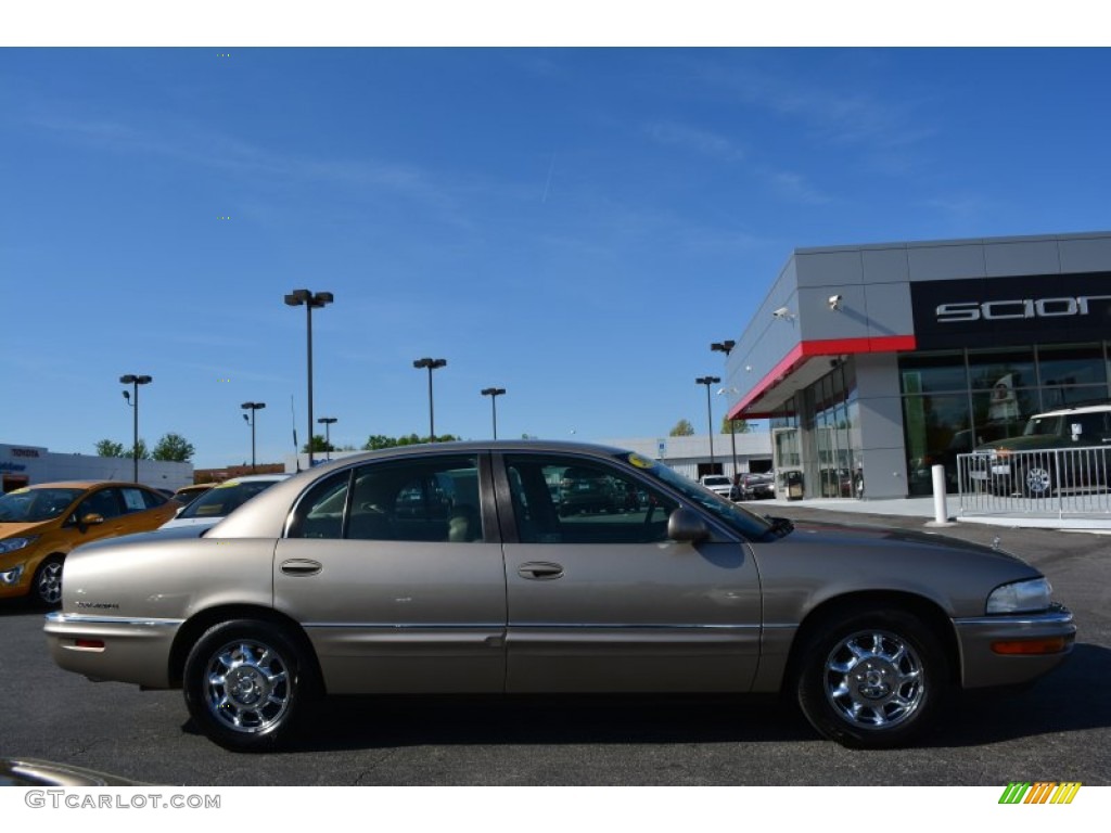 2002 Park Avenue  - Light Bronzemist Metallic / Medium Gray photo #2