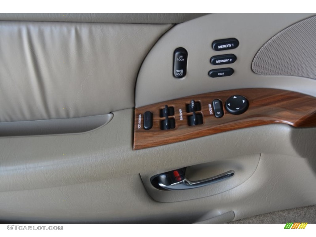 2002 Park Avenue  - Light Bronzemist Metallic / Medium Gray photo #8