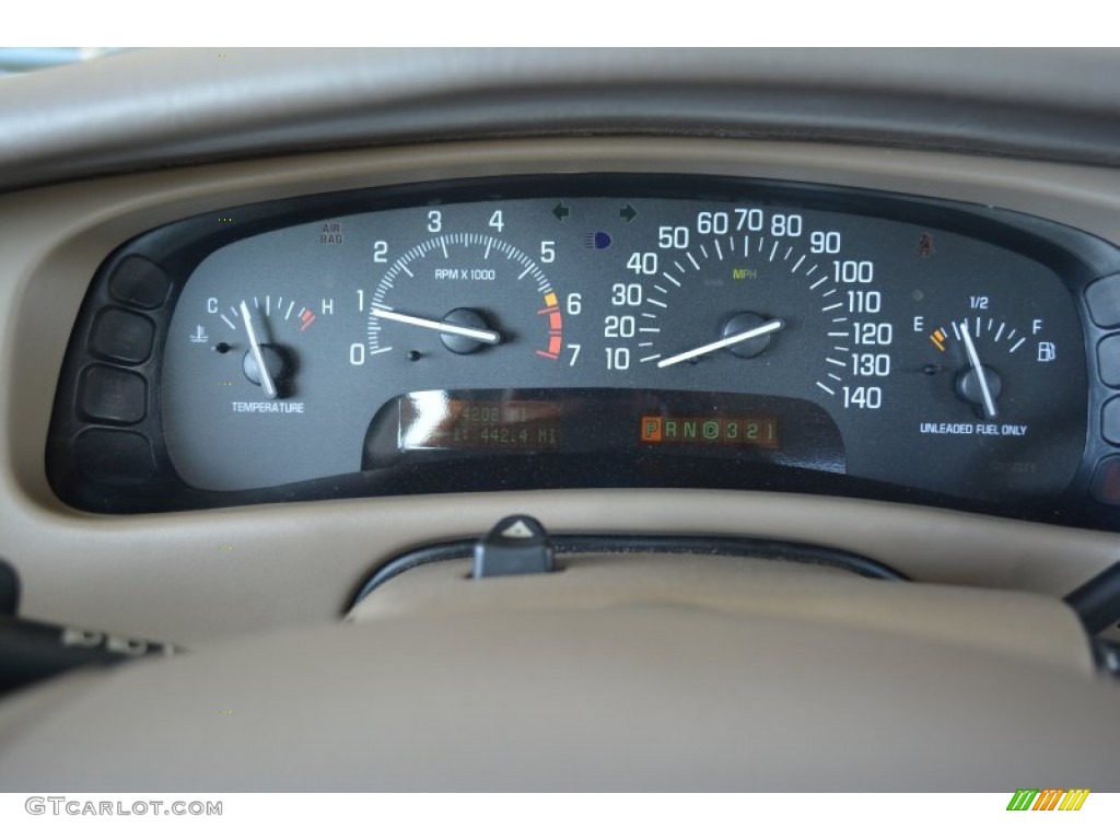 2002 Park Avenue  - Light Bronzemist Metallic / Medium Gray photo #24