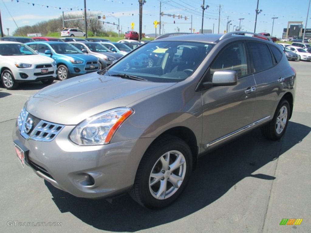 2011 Rogue SV AWD - Platinum Graphite / Black photo #3