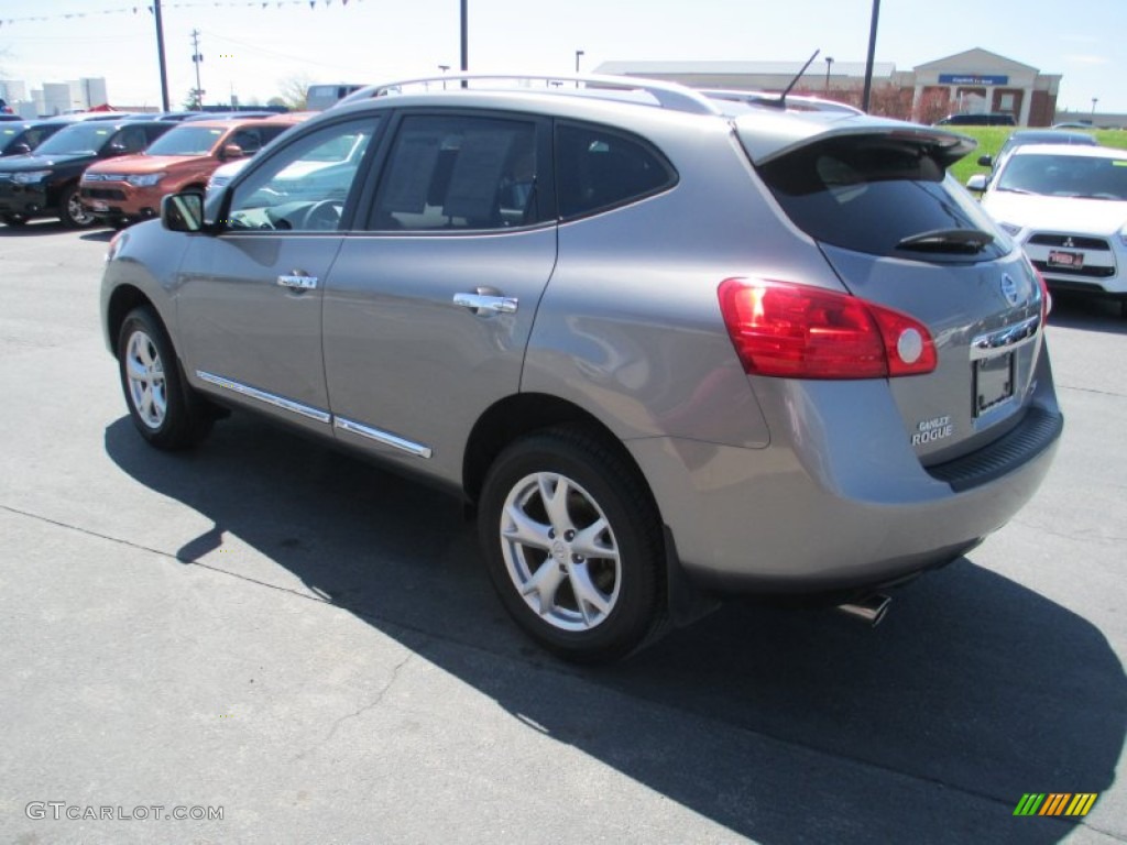 2011 Rogue SV AWD - Platinum Graphite / Black photo #5
