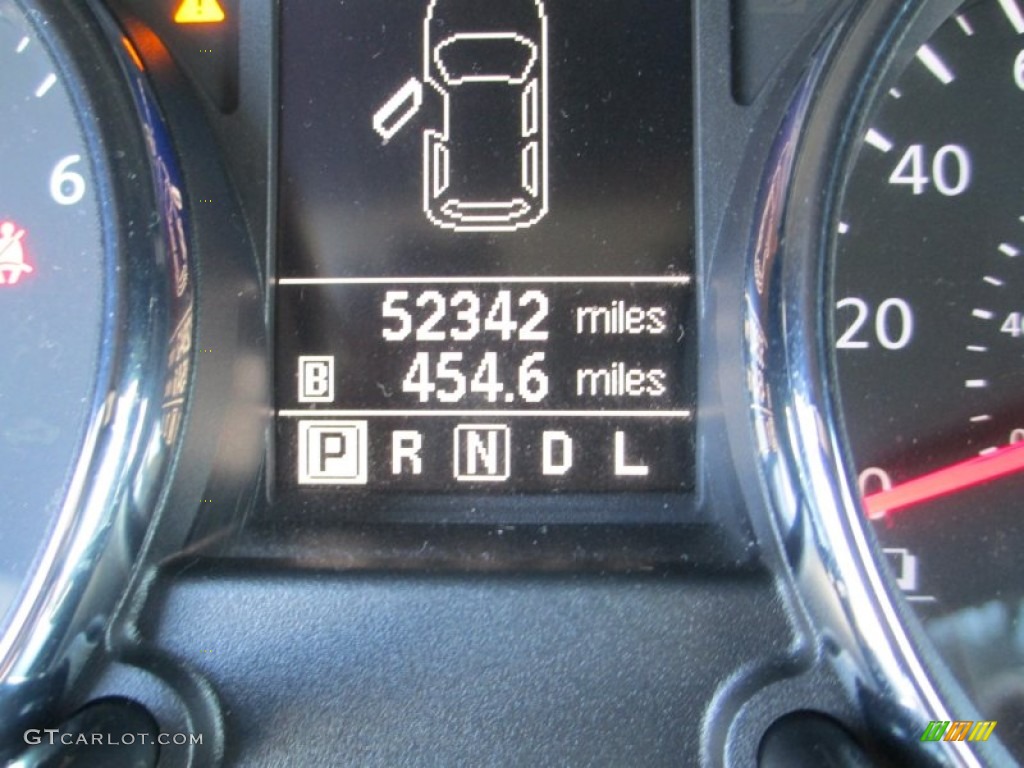 2011 Rogue SV AWD - Platinum Graphite / Black photo #13