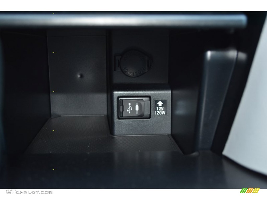 2014 Camry L - Attitude Black Metallic / Ash photo #15