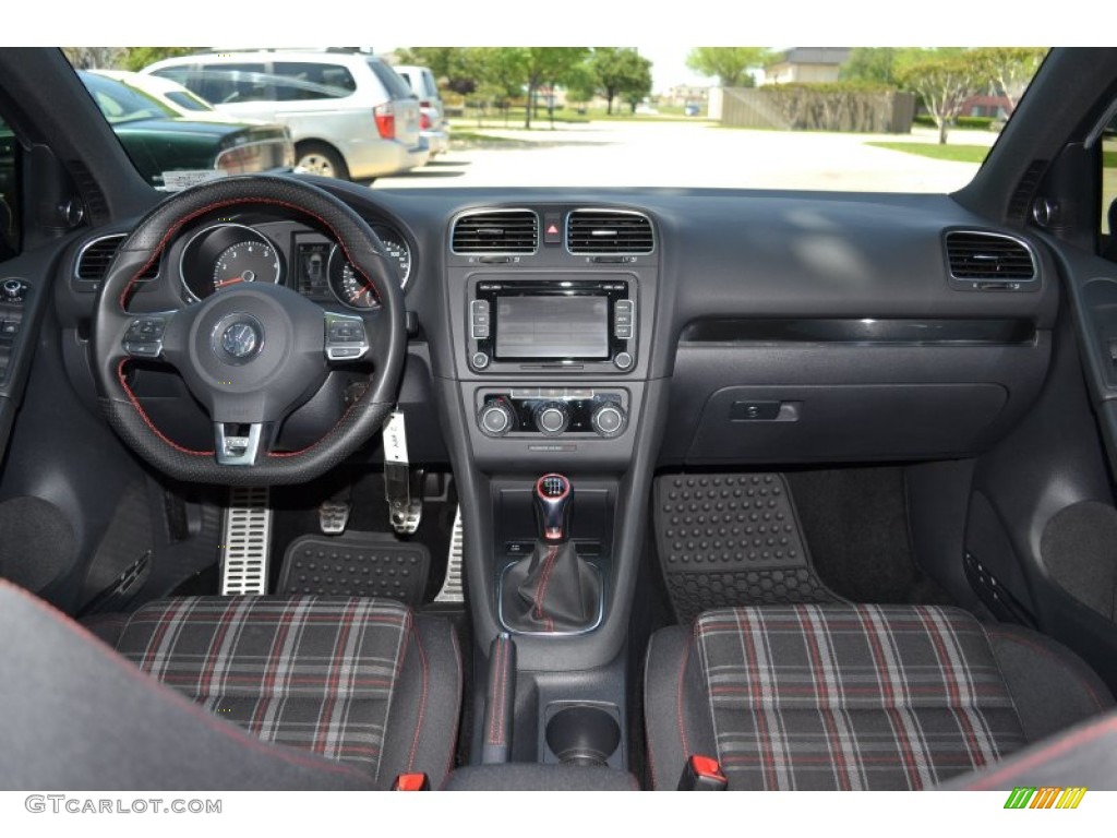 2010 Volkswagen GTI 4 Door Dashboard Photos