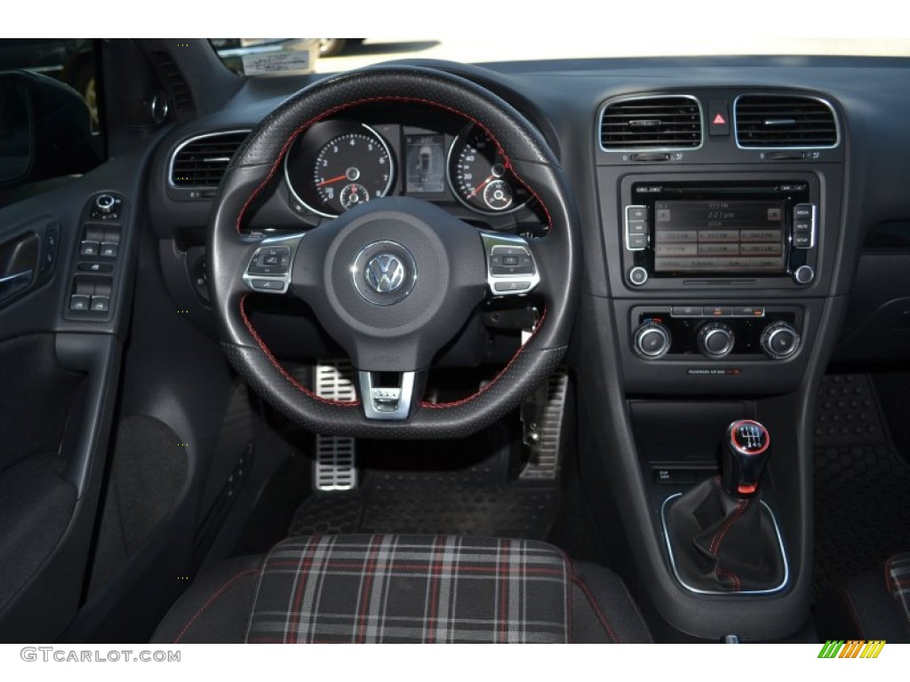 2010 GTI 4 Door - United Gray Metallic / Interlagos Plaid Cloth photo #15