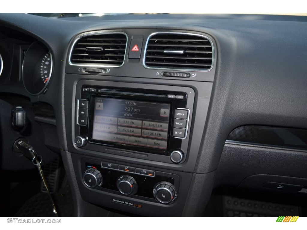 2010 GTI 4 Door - United Gray Metallic / Interlagos Plaid Cloth photo #17