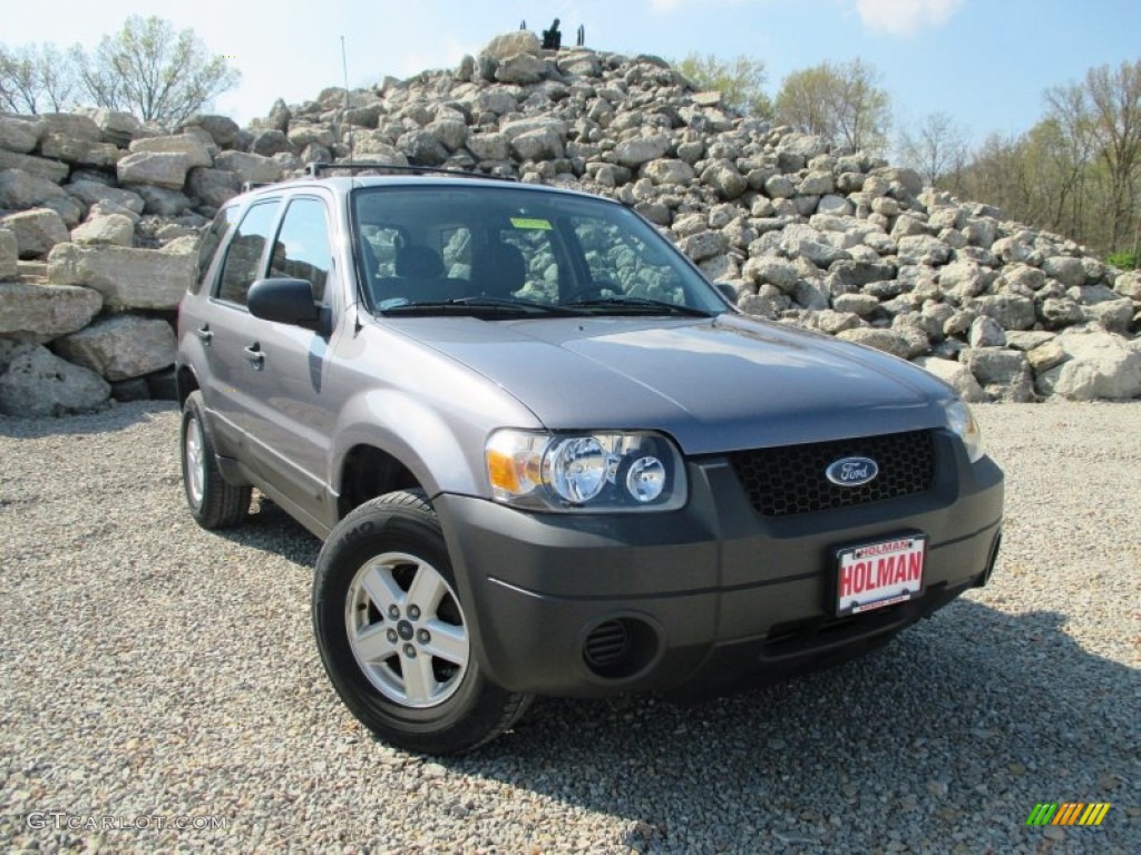 2007 Escape XLS 4WD - Tungsten Grey Metallic / Medium/Dark Flint photo #1