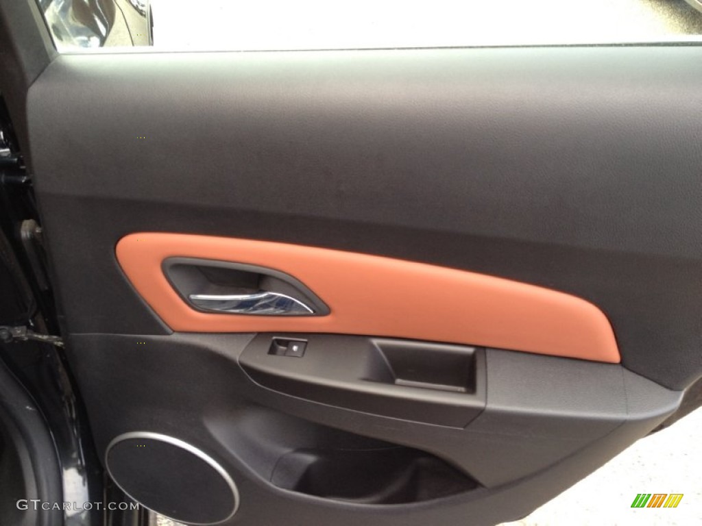 2012 Chevrolet Cruze LTZ Jet Black/Brick Door Panel Photo #92881022