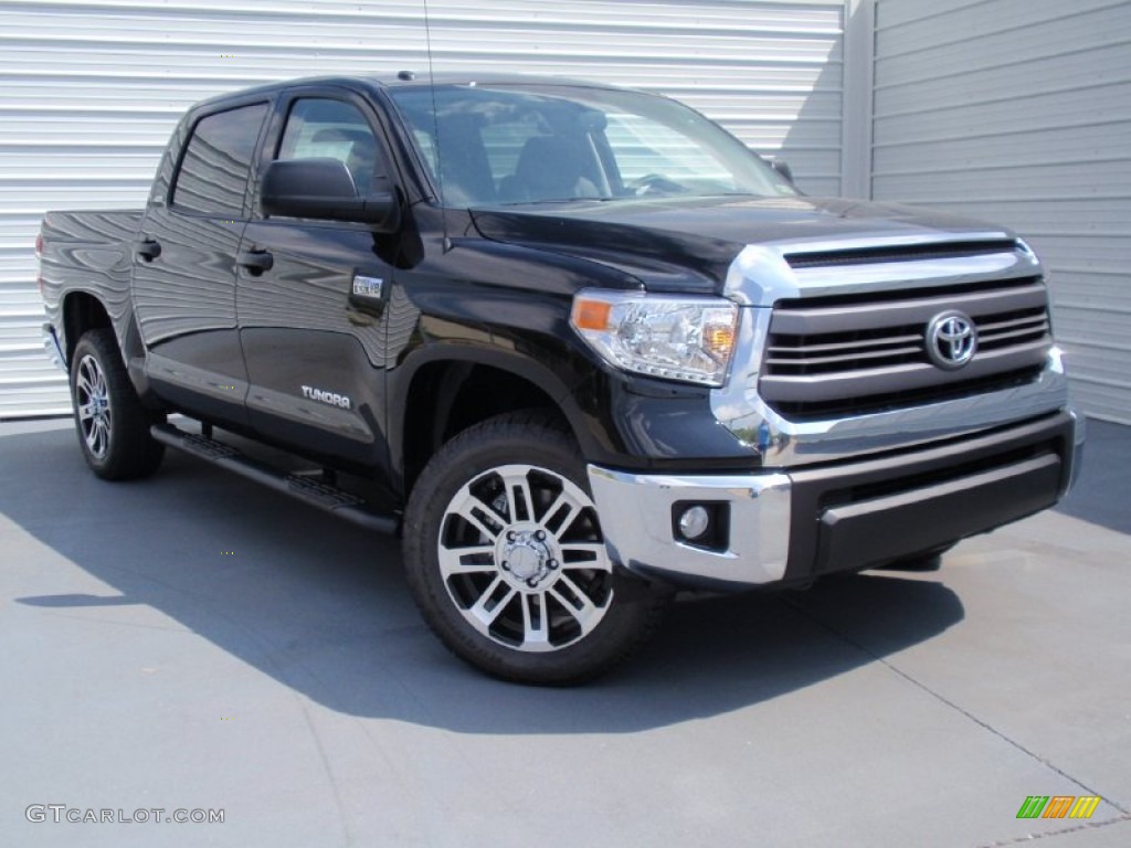 2014 Tundra SR5 Crewmax 4x4 - Black / Graphite photo #1