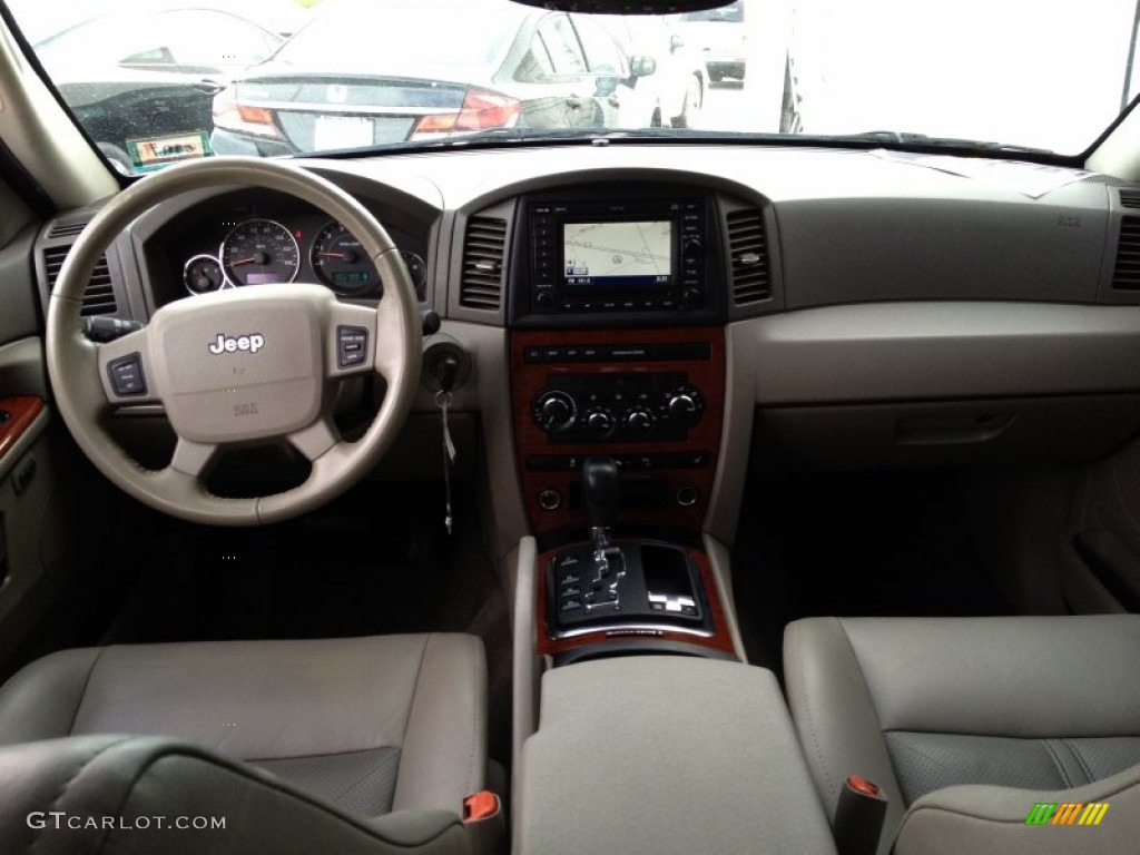 2006 Grand Cherokee Limited 4x4 - Stone White / Medium Slate Gray photo #13