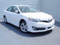 Super White - Camry SE Photo No. 1