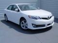 Super White - Camry SE Photo No. 2