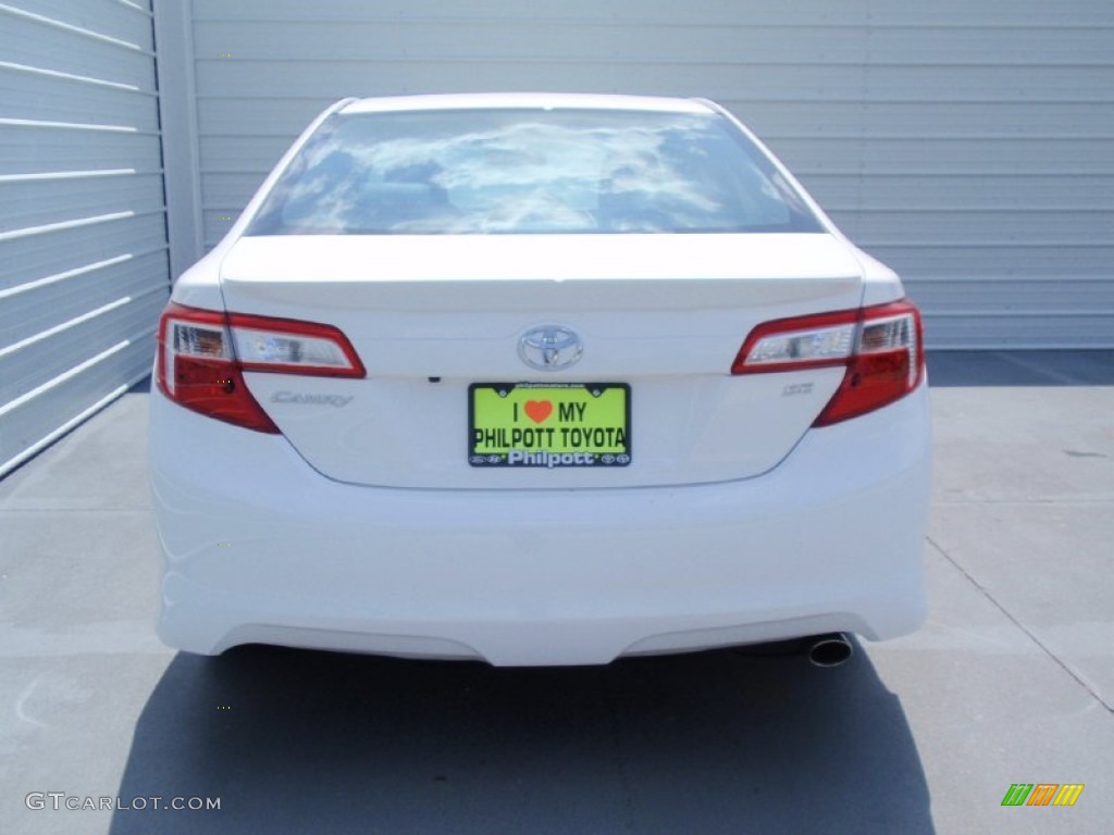 2014 Camry SE - Super White / Black photo #5