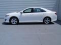 Super White - Camry SE Photo No. 6