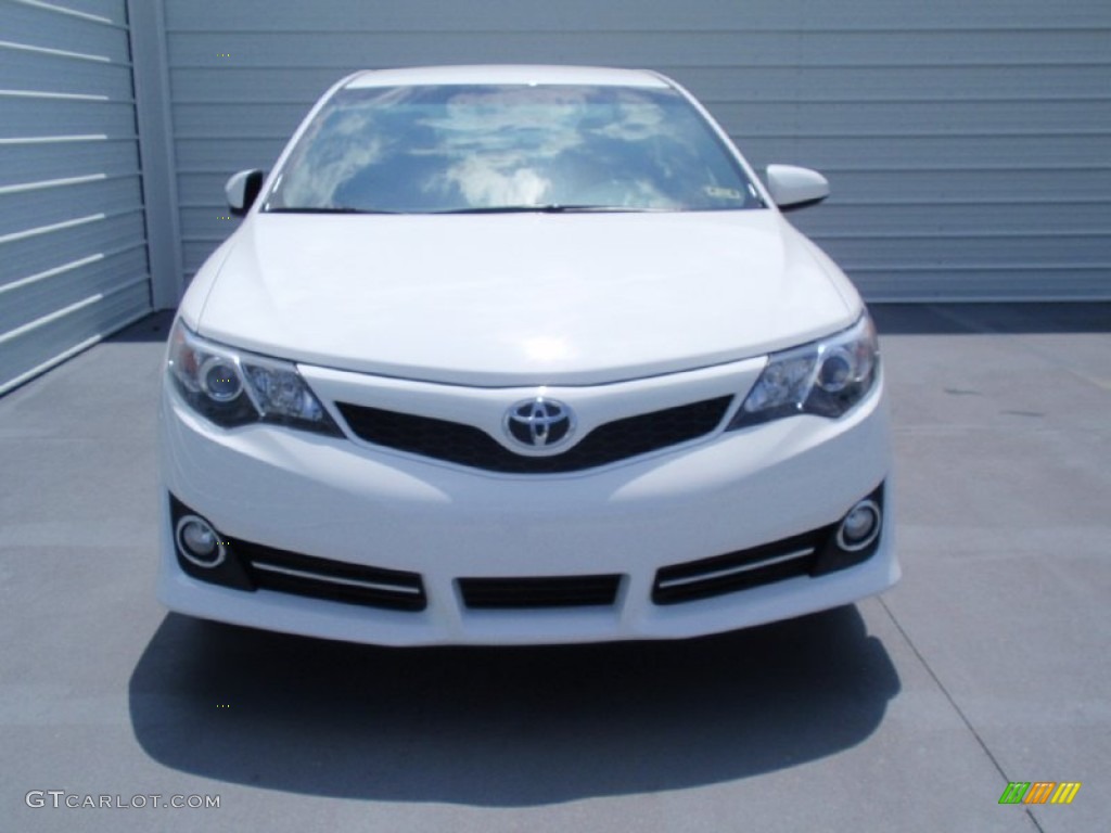 2014 Camry SE - Super White / Black photo #8