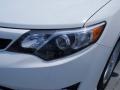 Super White - Camry SE Photo No. 9