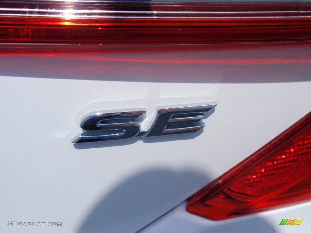 2014 Camry SE - Super White / Black photo #15
