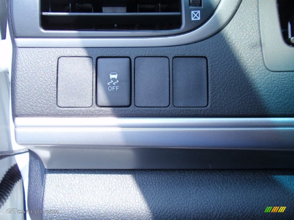 2014 Camry SE - Super White / Black photo #32