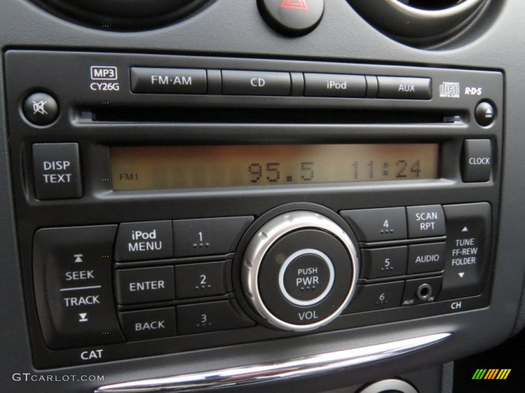 2014 Nissan Rogue Select S Audio System Photo #92887871