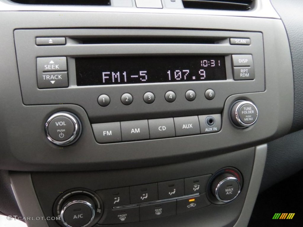 2014 Sentra S - Brilliant Silver / Charcoal photo #15