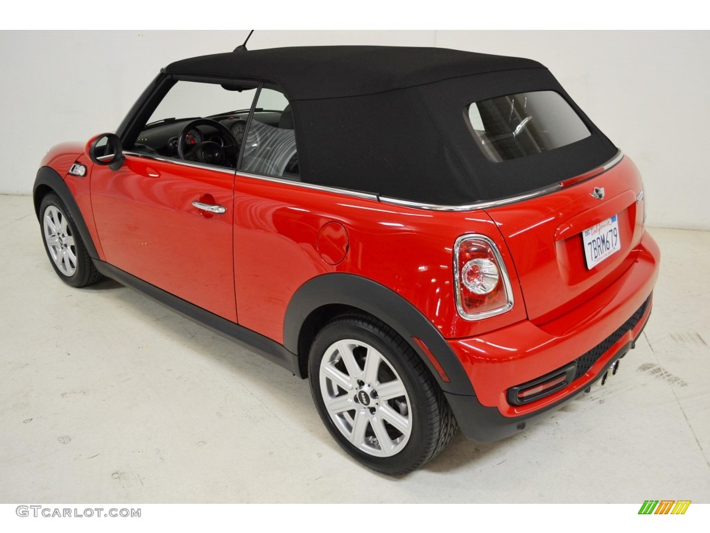 2013 Cooper S Convertible - Chili Red / Carbon Black photo #6
