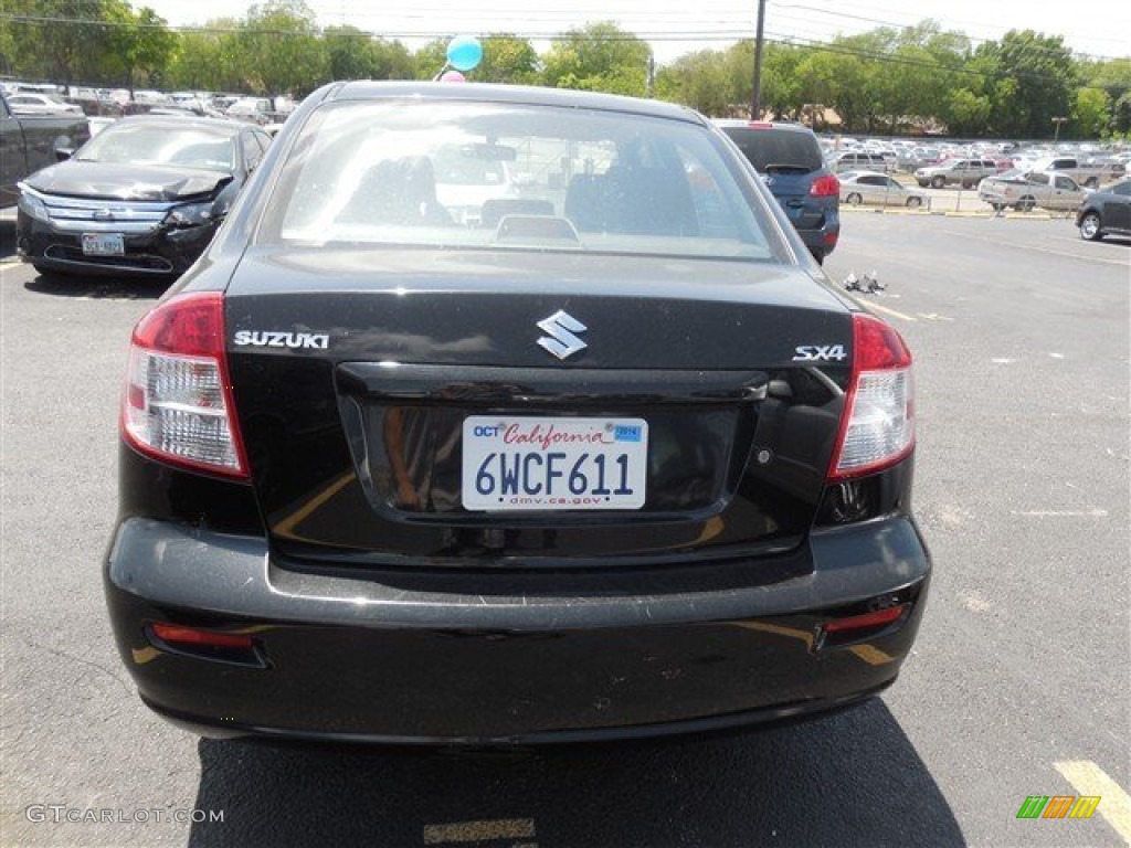 2013 SX4 Sedan LE Popular Package - Super Black Metallic / Black photo #8