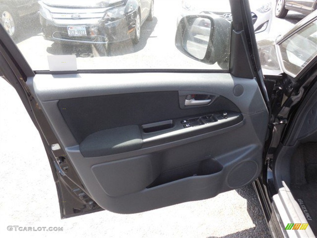 2013 SX4 Sedan LE Popular Package - Super Black Metallic / Black photo #11